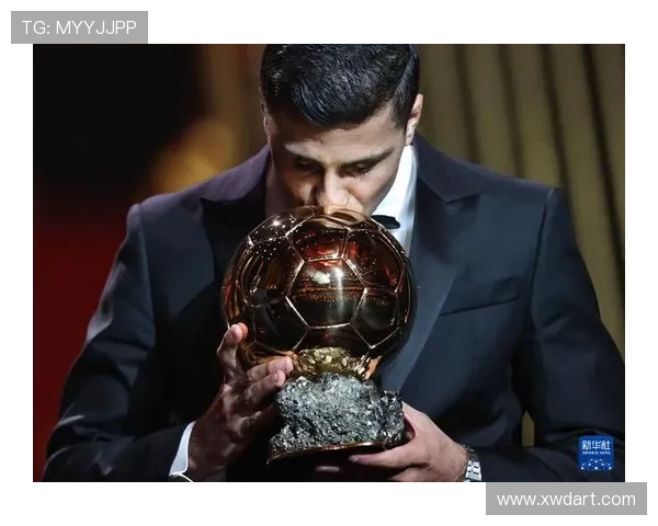 记者：维尼修斯右肩感到严重不适，主动申请换人